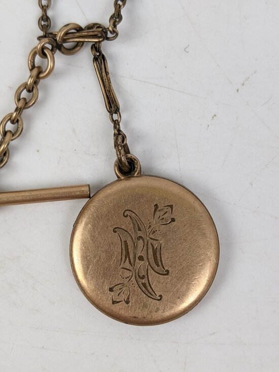 Vintage Antique Victorian? Gold Tone Pocket Watch Chain Fob Bar Floral Locket main image 7